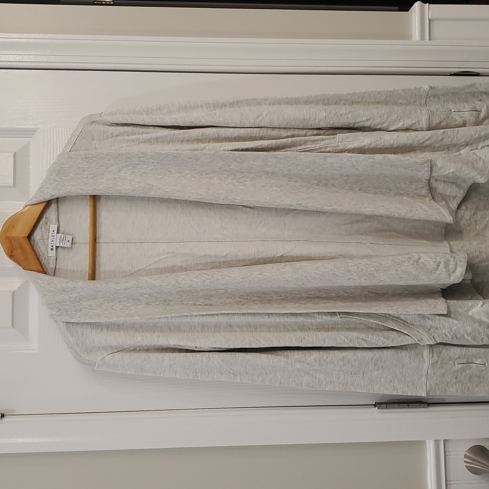 Athleta Light Gray Open Front Pranayama Wrap BN